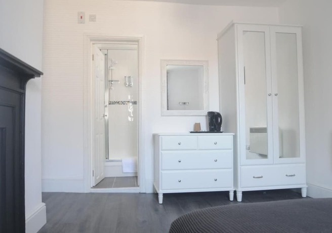 Imagen de la habitación del Hotel Bexley Village. Foto 6
