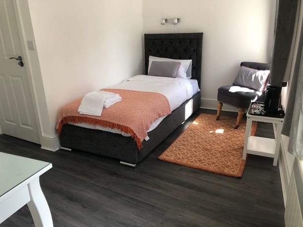 Imagen de la habitación del Hotel Bexley Village. Foto 15