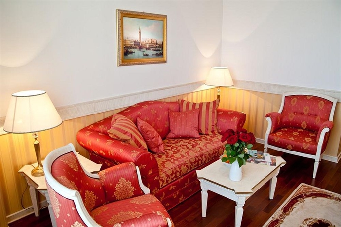 Imagen de los interiores del Hotel Beyfin. Foto 11