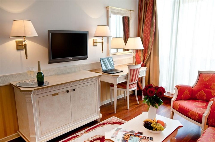 Imagen de los interiores del Hotel Beyfin. Foto 12