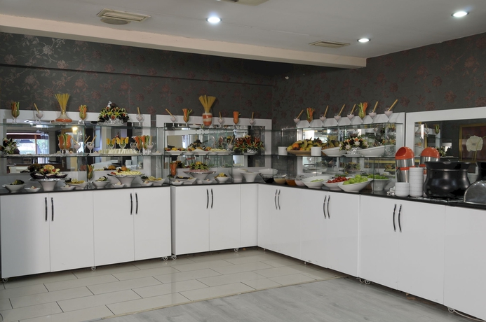 Imagen del bar/restaurante del Hotel Beymarmara Suite Airport. Foto 8