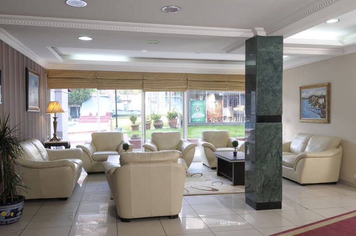 Imagen de los interiores del Hotel Beymarmara Suite Airport. Foto 15