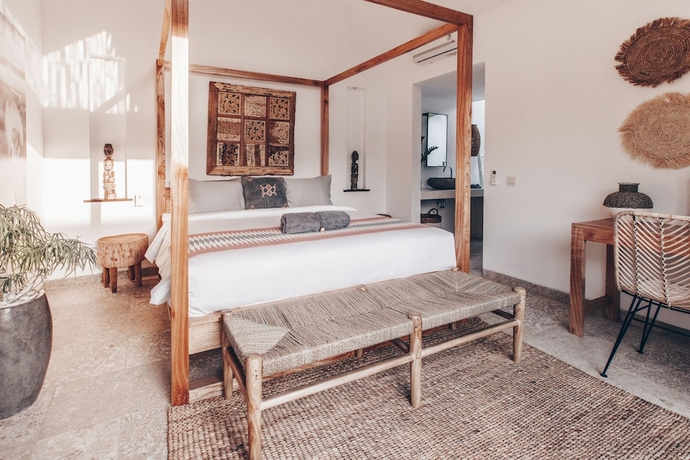 Imagen de la habitación del Hotel Beyond Bungalows. Foto 12