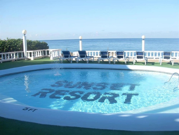 Imagen general del Hotel Beyond Sunset Resort and Villas. Foto 1