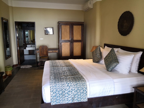 Imagen de la habitación del Hotel Beyond The Blue Horizon Villa Resort. Foto 10