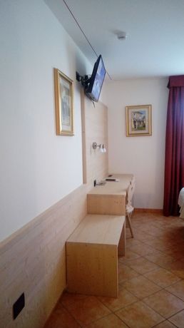 Imagen de la habitación del Hotel Bezzi. Foto 18