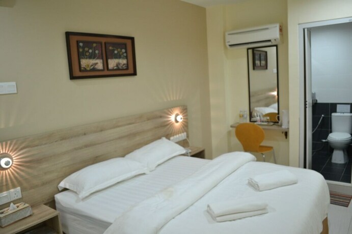Imagen de la habitación del Hotel Bg Business. Foto 28