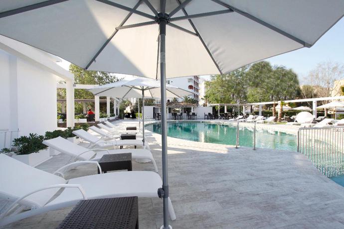 Imagen del bar/restaurante del Hotel Bg Caballero. Foto 7