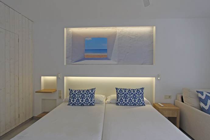 Imagen de la habitación del Hotel Bg Portinatx Beach Club. Foto 3