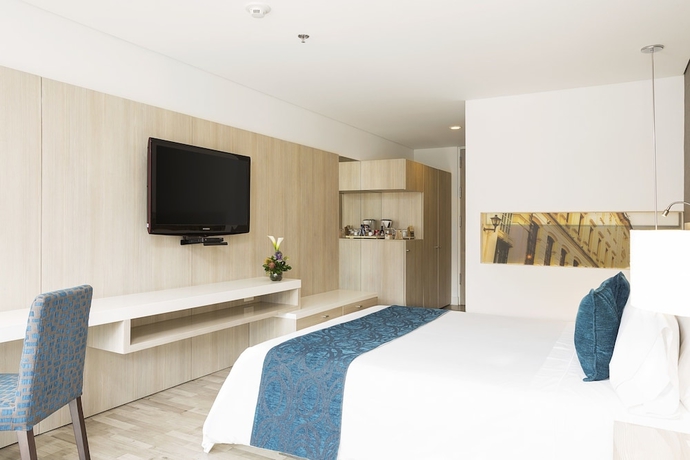 Imagen de la habitación del Hotel Bh Bicentenario. Foto 8