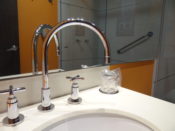 Imagen de la habitación del Hotel Bh El Poblado. Foto 14