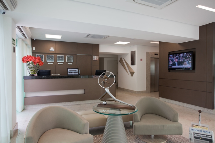 Imagen de los interiores del Hotel Bh Jaragu&aacute; - Antes Bristol. Foto 13