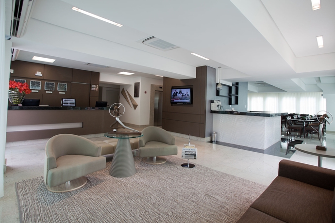 Imagen de los interiores del Hotel Bh Jaragu&aacute; - Antes Bristol. Foto 14