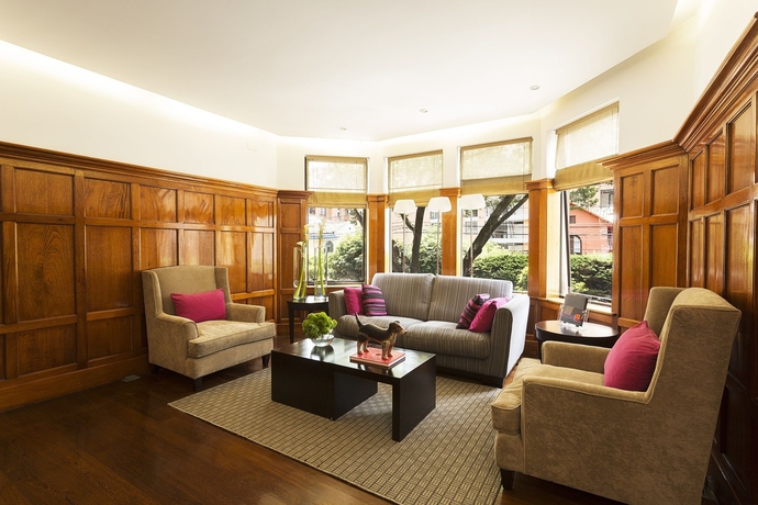 Imagen de los interiores del Hotel Bh La Quinta- Suites. Foto 16