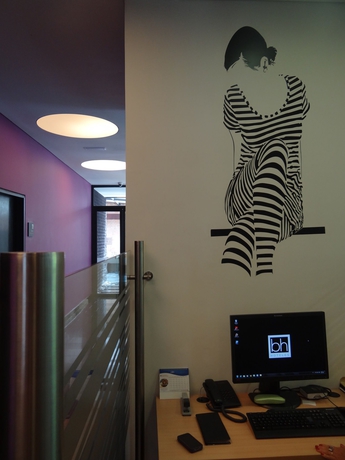 Imagen de los interiores del Hotel Bh Parque 93. Foto 16