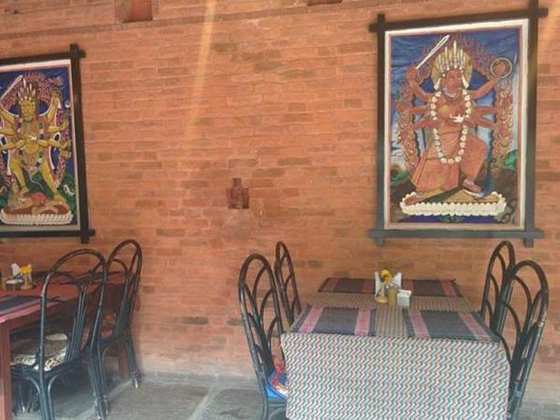 Imagen del bar/restaurante del Hotel Bhadgaon Guest House. Foto 3