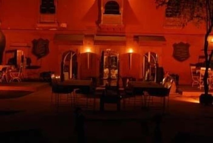 Imagen del bar/restaurante del Hotel Bhairon Vilas. Foto 7