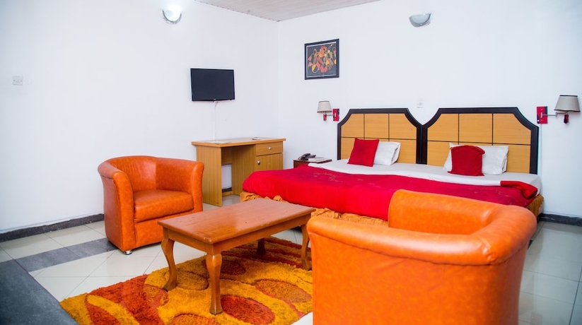 Imagen de la habitación del Hotel Bhanek Inn. Foto 14