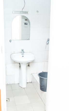 Imagen de la habitación del Hotel Bhanek Inn. Foto 16