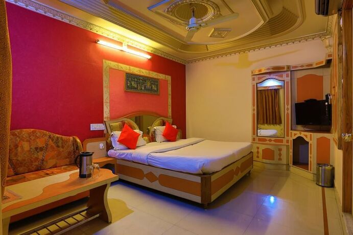 Imagen de la habitación del Hotel Bharat Palace, Bikaner. Foto 19
