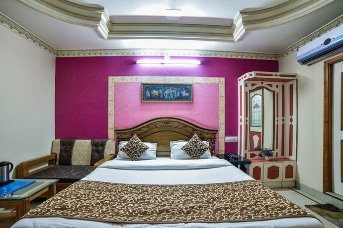 Imagen de la habitación del Hotel Bharat Palace, Bikaner. Foto 25