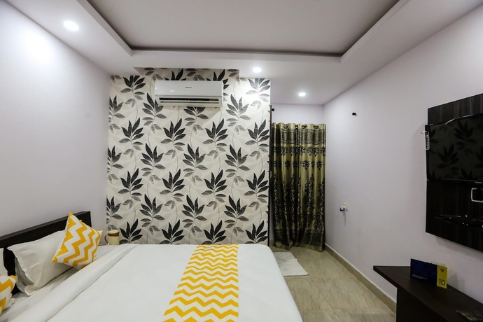 Imagen de la habitación del Hotel Bharat Regency. Foto 2