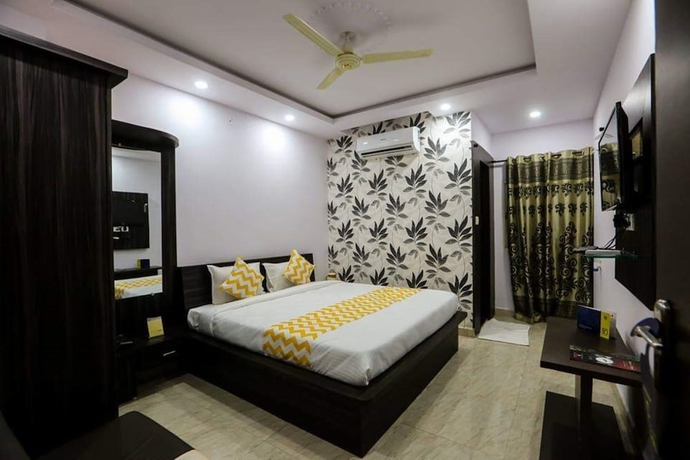 Imagen de la habitación del Hotel Bharat Regency. Foto 6