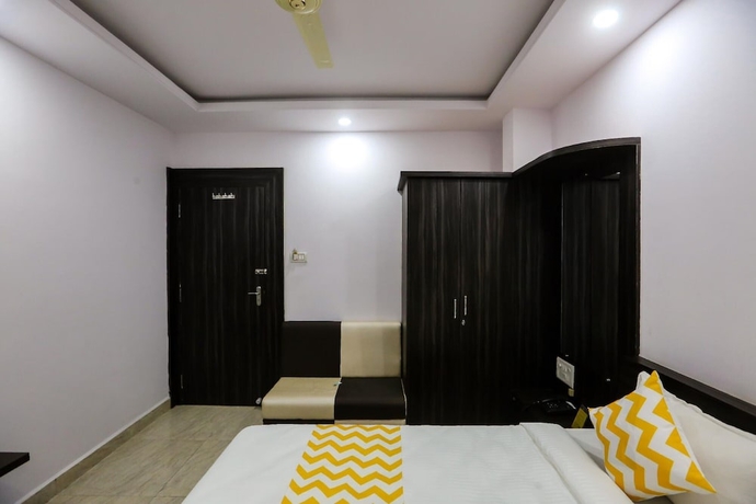 Imagen de la habitación del Hotel Bharat Regency. Foto 13