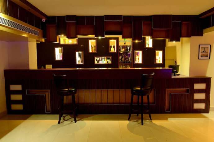 Imagen del bar/restaurante del Hotel Bhargav Grand, Guwahati. Foto 3