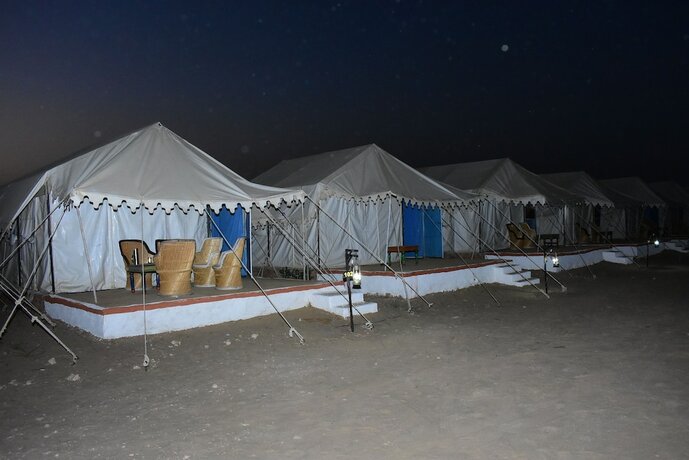 Imagen de la habitación del Hotel Bhati Desert camp Sam, JAISALMER. Foto 12