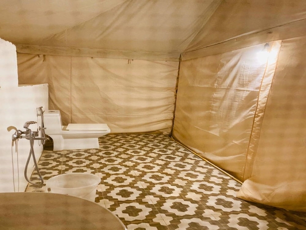 Imagen de la habitación del Hotel Bhawana Camp and Resorts. Foto 10