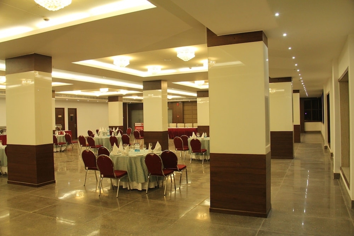 Imagen de los interiores del Hotel Bhawna Clarks Inn - Agra. Foto 17