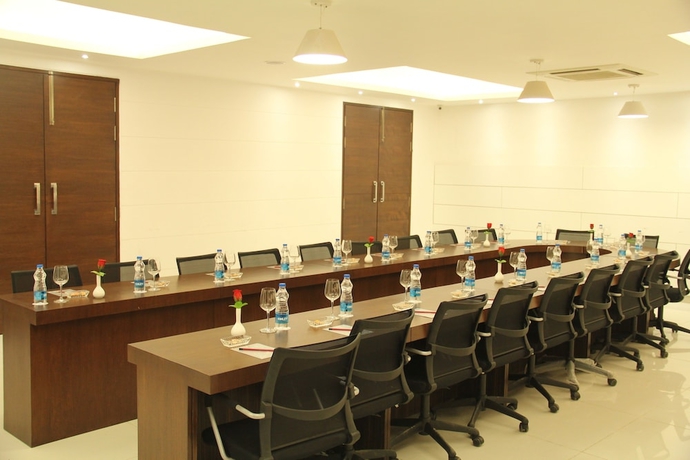 Imagen de los interiores del Hotel Bhawna Clarks Inn - Agra. Foto 18