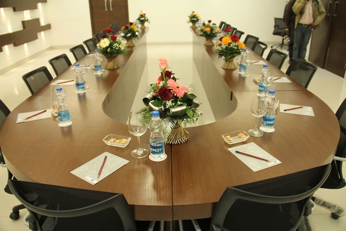 Imagen de los interiores del Hotel Bhawna Clarks Inn - Agra. Foto 19