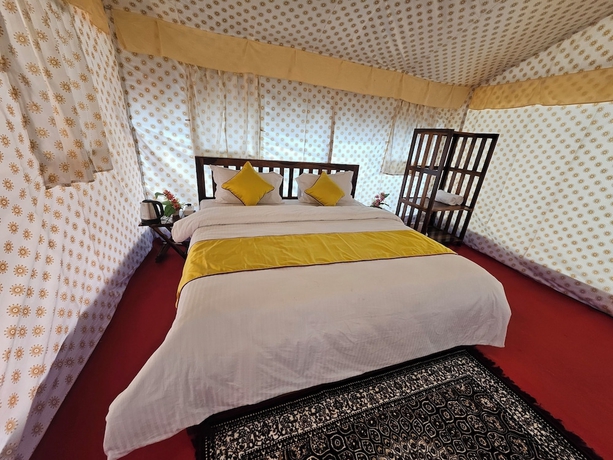 Imagen de la habitación del Hotel Bhoj Luxury Tent. Foto 2