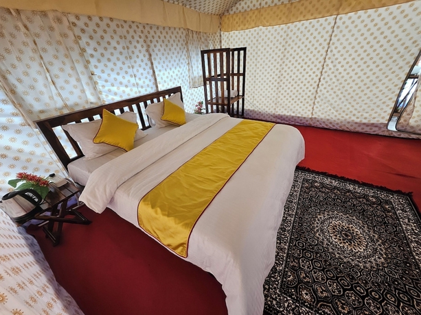 Imagen de la habitación del Hotel Bhoj Luxury Tent. Foto 7