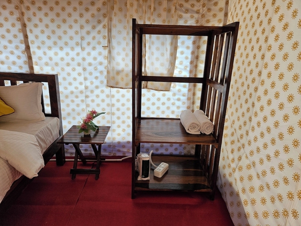 Imagen de la habitación del Hotel Bhoj Luxury Tent. Foto 8
