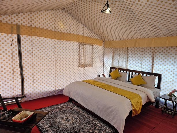 Imagen de la habitación del Hotel Bhoj Luxury Tent. Foto 13