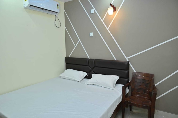 Imagen de la habitación del Hotel Bholashankara Vasavi Annapurna Satram. Foto 9
