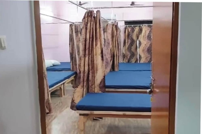Imagen de la habitación del Hotel Bholashankara Vasavi Annapurna Satram. Foto 10