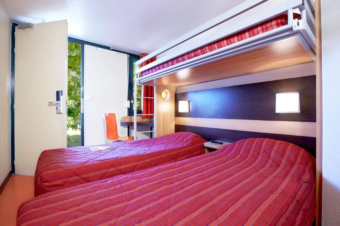 Imagen del bar/restaurante del Hotel Bhoma Troyes. Foto 2