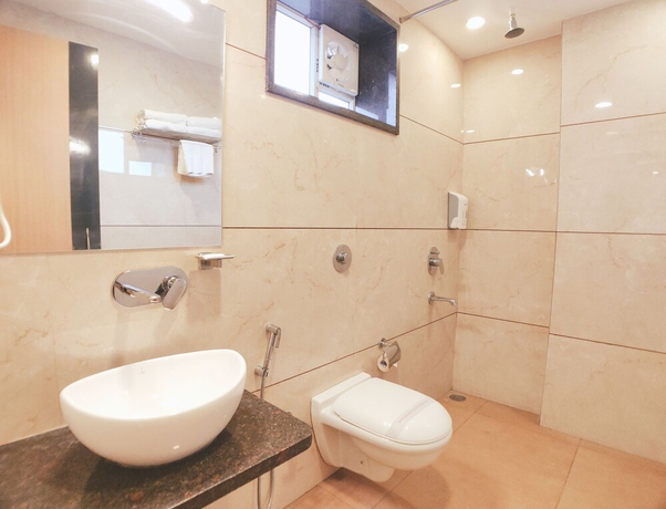 Imagen de la habitación del Hotel Bhopal Insignia. Foto 12