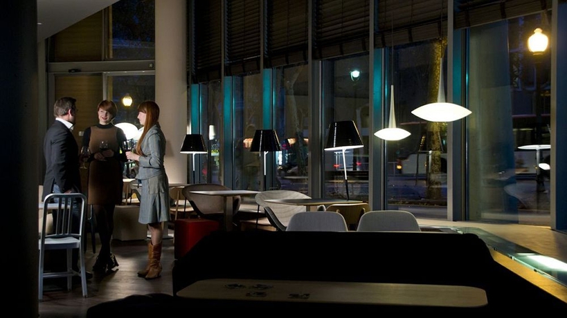 Imagen de los interiores del Hotel B-hotel. Foto 9