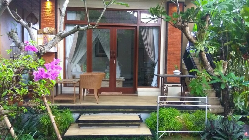 Imagen de la habitación del Hotel Bhuana Shanti Homestay. Foto 23