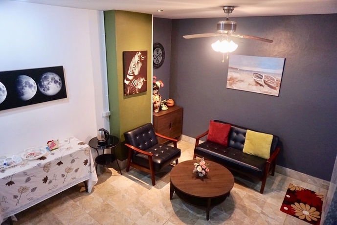 Imagen de los interiores del Hotel Bhundaree Richy. Foto 19