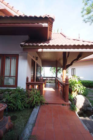 Imagen de los exteriores del Hotel Bhundhari Chaweng Beach Resort. Foto 15