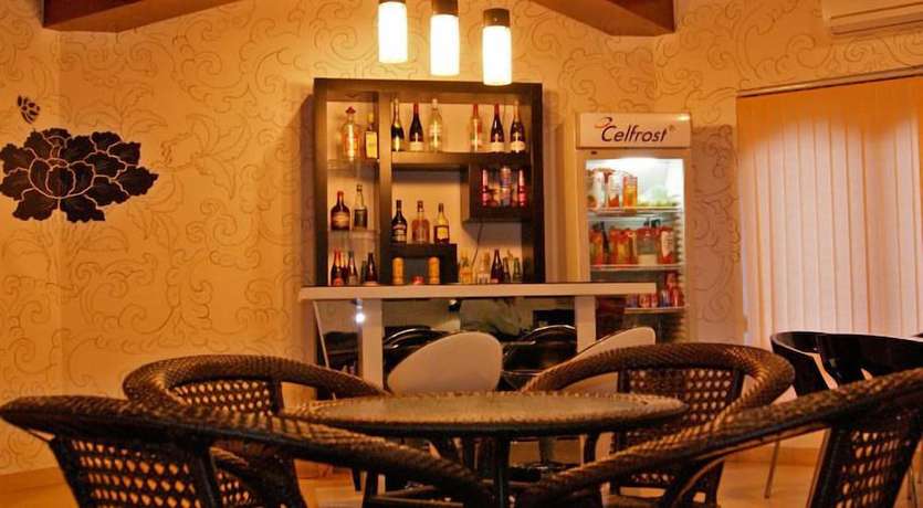 Imagen del bar/restaurante del Hotel Bhutan Metta Resort and Spa. Foto 4