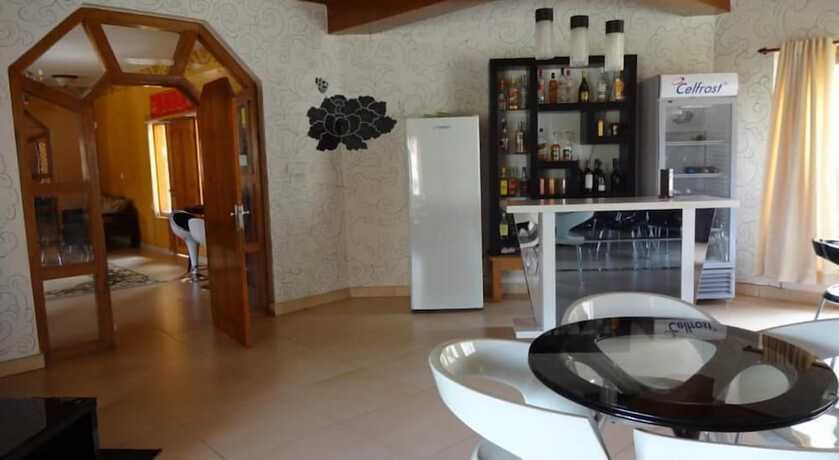 Imagen del bar/restaurante del Hotel Bhutan Metta Resort and Spa. Foto 5