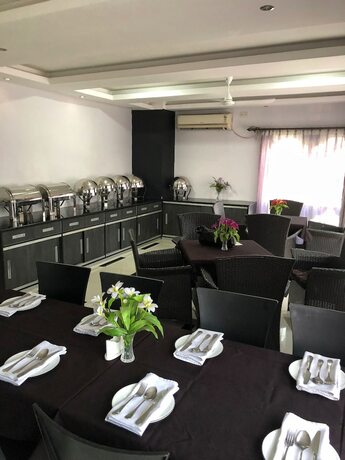 Imagen del bar/restaurante del Hotel Bhutan Residence. Foto 18