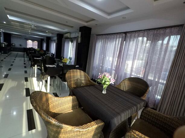 Imagen general del Hotel Bhutan Residence. Foto 4